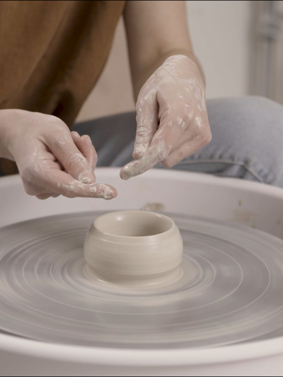 Cours de poterie en ligne : Les bases du tournage