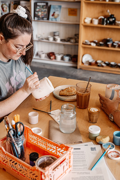Événement pour groupe privé : initiation à la poterie et peinture